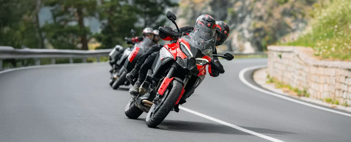 Ducati MY25 Multistrada V4 overview carousel hero link 1600x650 04 Multistrada V4S 2025: Ducati lança no Brasil moto premium com mais autonomia e nova suspensão