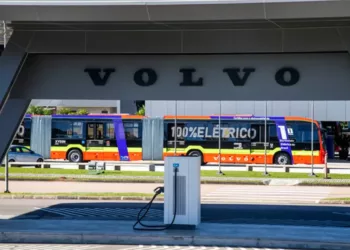 Novo biarticulado de curitiba