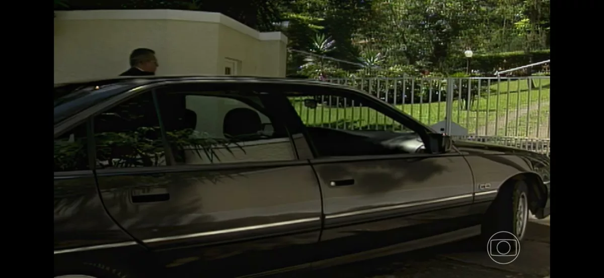 omega cd viagem 3 Chevrolet Omega CD 3.0: o carro de luxo que marcou os anos 90 e brilhou em "A Viagem"
