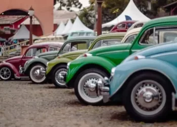 volksfest curitiba 970x550 1 Curitiba Volksfest 2025 celebra carros antigos, música e gastronomia em evento histórico para os apaixonados por automóveis
