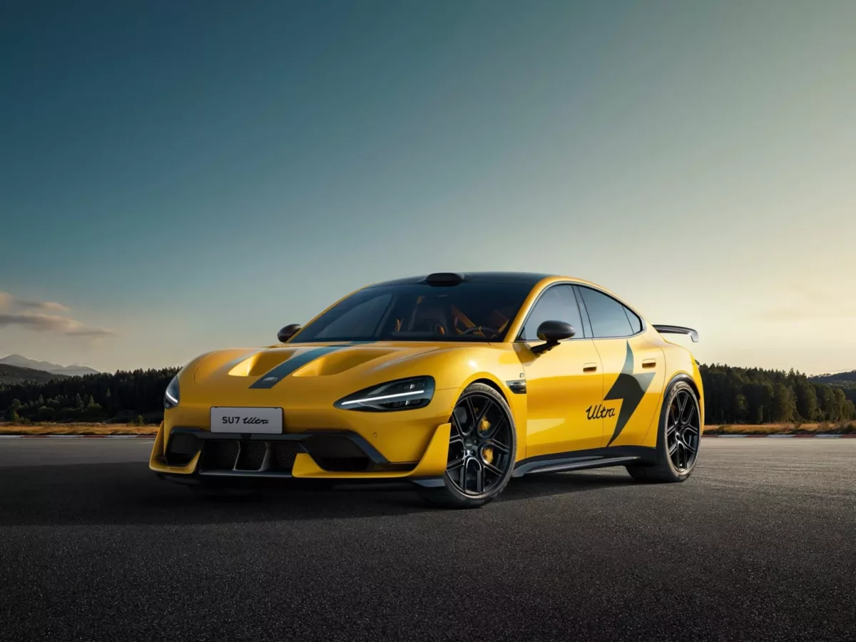 01 2048x1536 1 Xiaomi lança SU7 Ultra e YU7: marca acelera com força total no mercado de carros elétricos