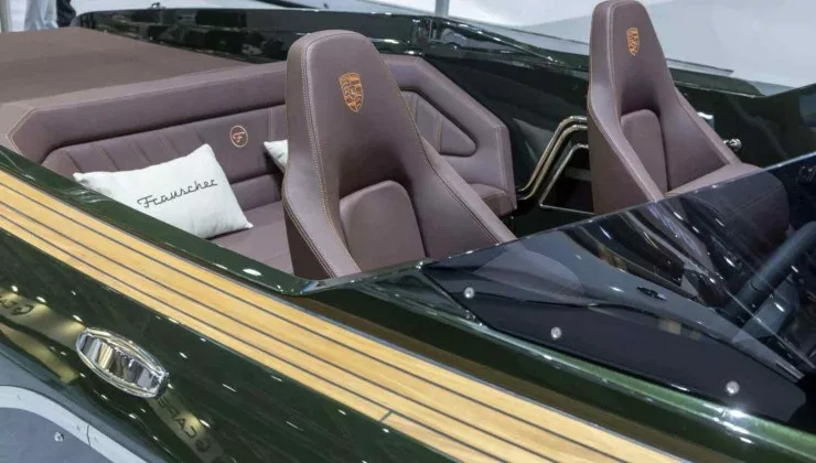 1 frauscher x porsche 850 fantom 00001 1536x865 56758118 Porsche leva motor do Macan elétrico para a água em barco de luxo que desafia os limites da velocidade
