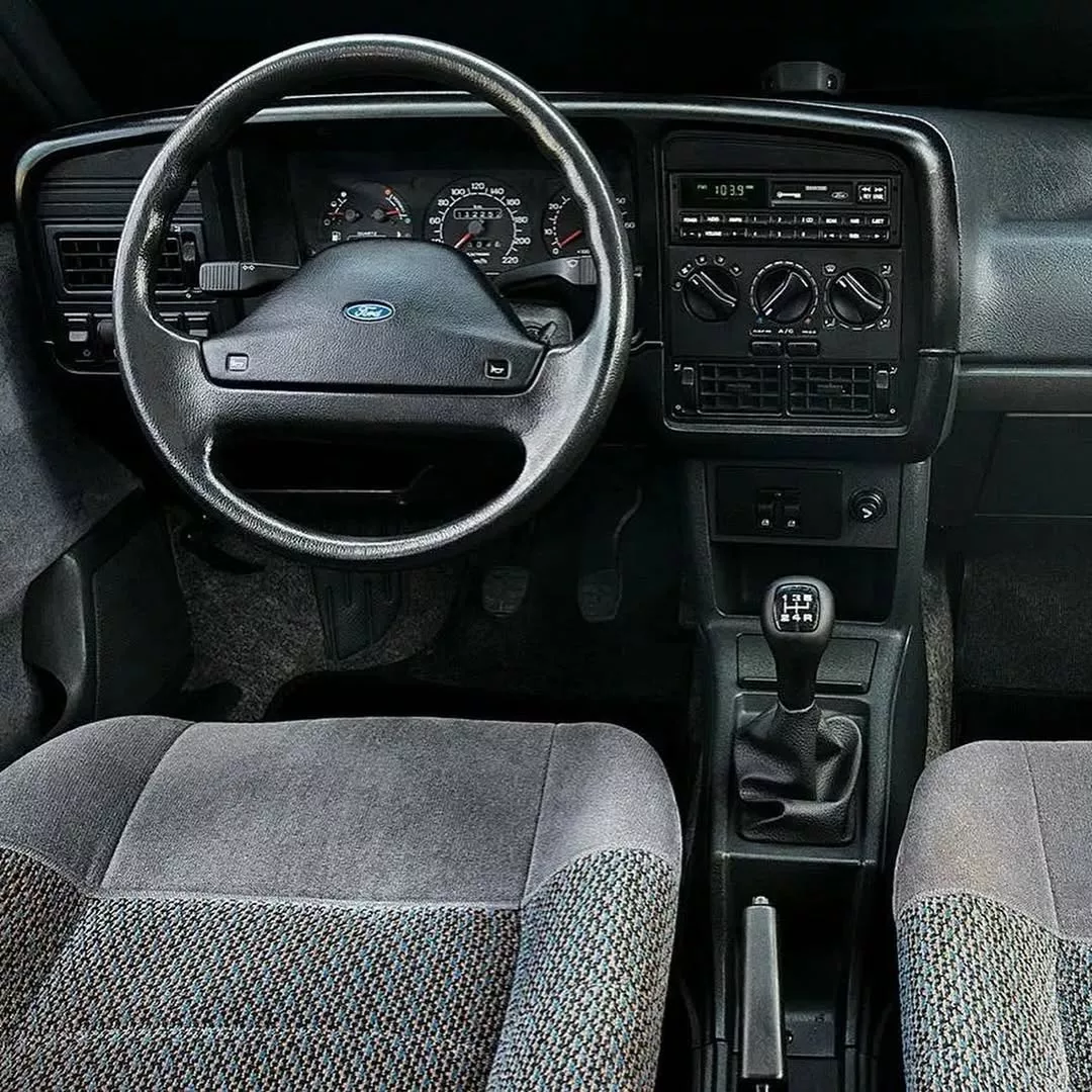 SnapInsta.to 149848937 1185972831835440 6901908954714905996 n Ford Versailles: elegância, história e a herança de um clássico nacional