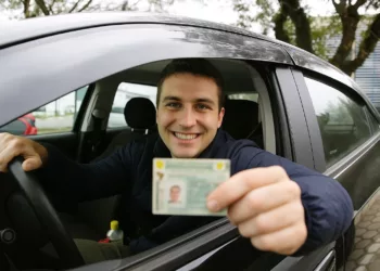 cnh detran Detran-PR registra salto histórico na emissão da primeira habilitação