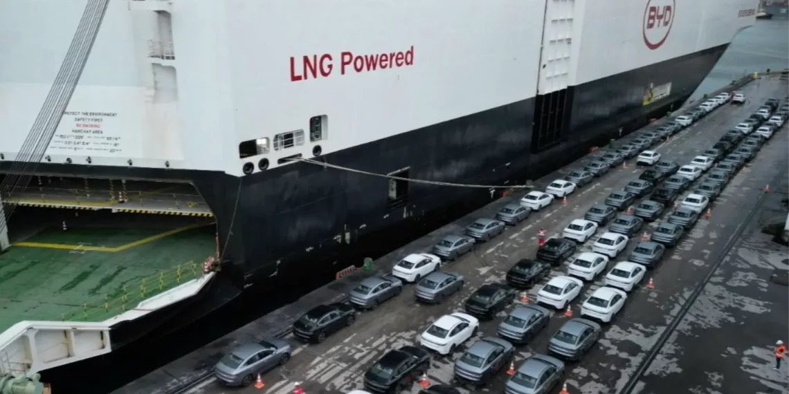 carros da byd no porto Brasil importa mais da China do que da Argentina pela 1ª vez — e isso afeta diretamente o setor automotivo