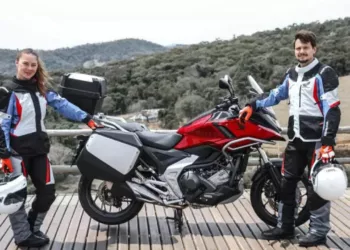 Honda NC 750X 2026 10 Honda NC 750X 2026 estreia no Brasil com novo visual, painel TFT e freios duplos