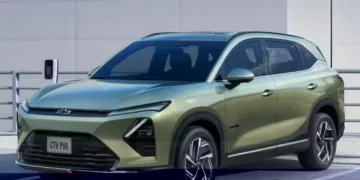 captiva phev 8 cp Chevrolet Captiva híbrido plug-in chega ao Brasil com até 1.100 km de autonomia e visual robusto