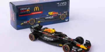 emo 2025 10 31T131711.530 McDonald’s lança miniatura do carro da Red Bull Racing e agita o GP de São Paulo
